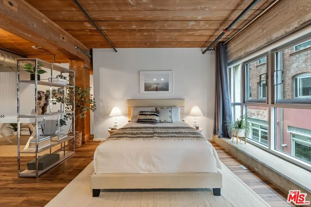 530 S Hewitt Street #238 Los Angeles, CA 90013