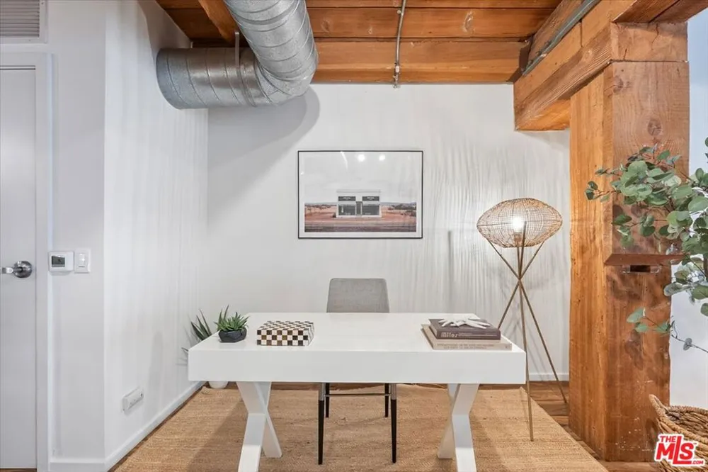 530 S Hewitt Street #238 Los Angeles, CA 90013