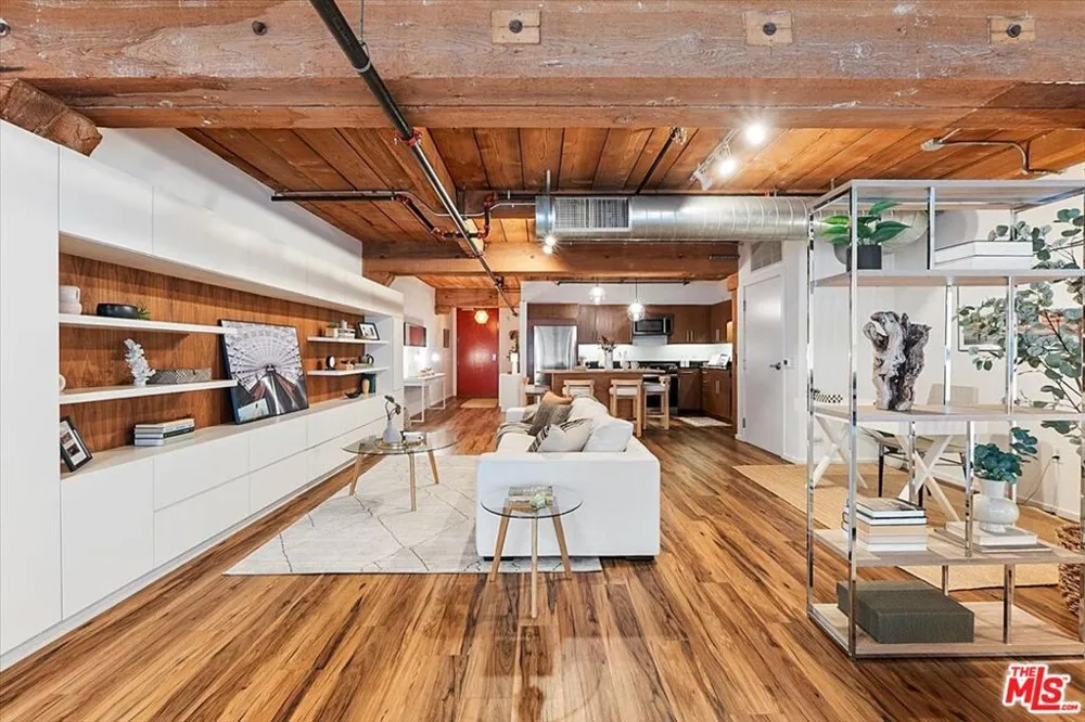 530 S Hewitt Street #238 Los Angeles, CA 90013