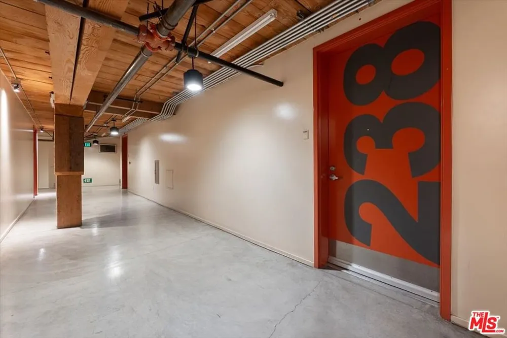 530 S Hewitt Street #238 Los Angeles, CA 90013