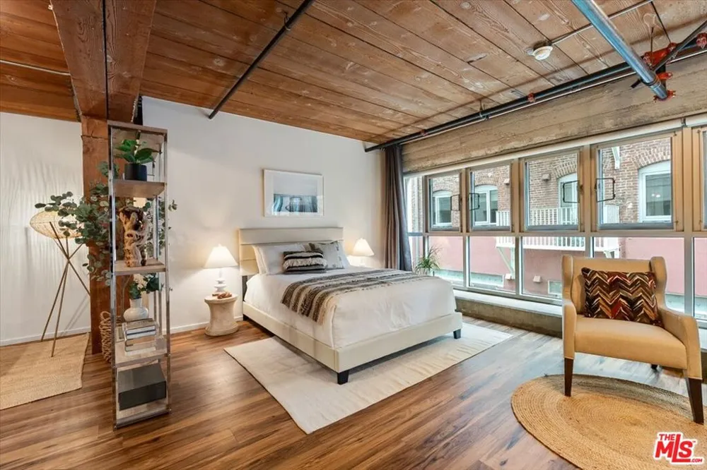 530 S Hewitt Street #238 Los Angeles, CA 90013