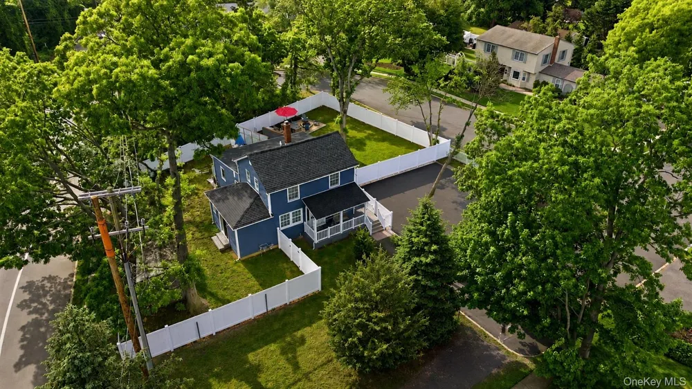 2 Taft Avenue Islip, NY 11751