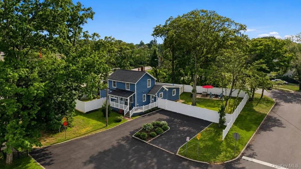 2 Taft Avenue Islip, NY 11751