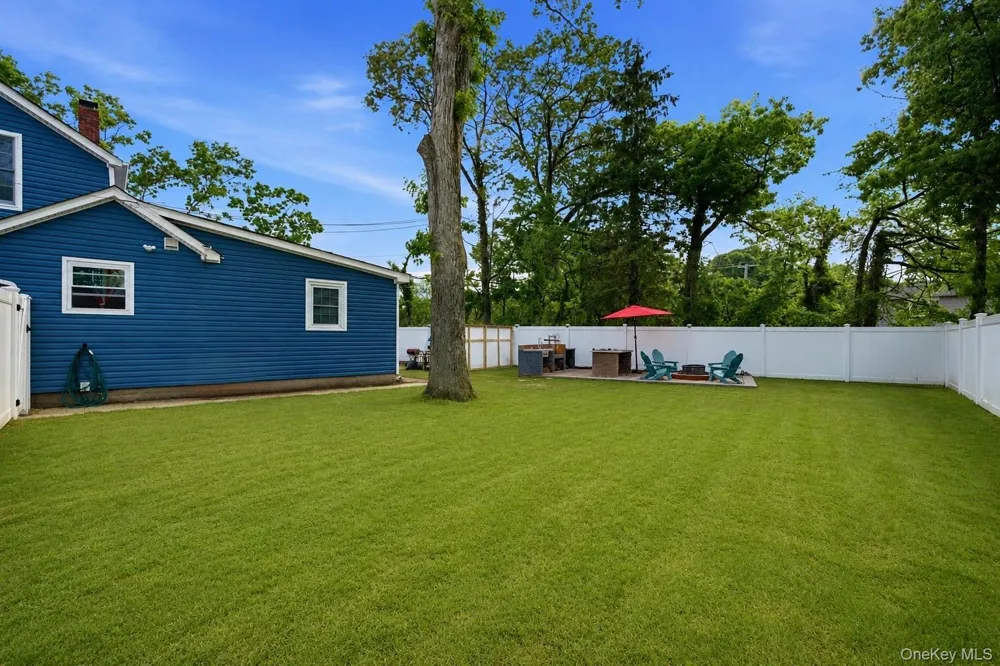 2 Taft Avenue Islip, NY 11751