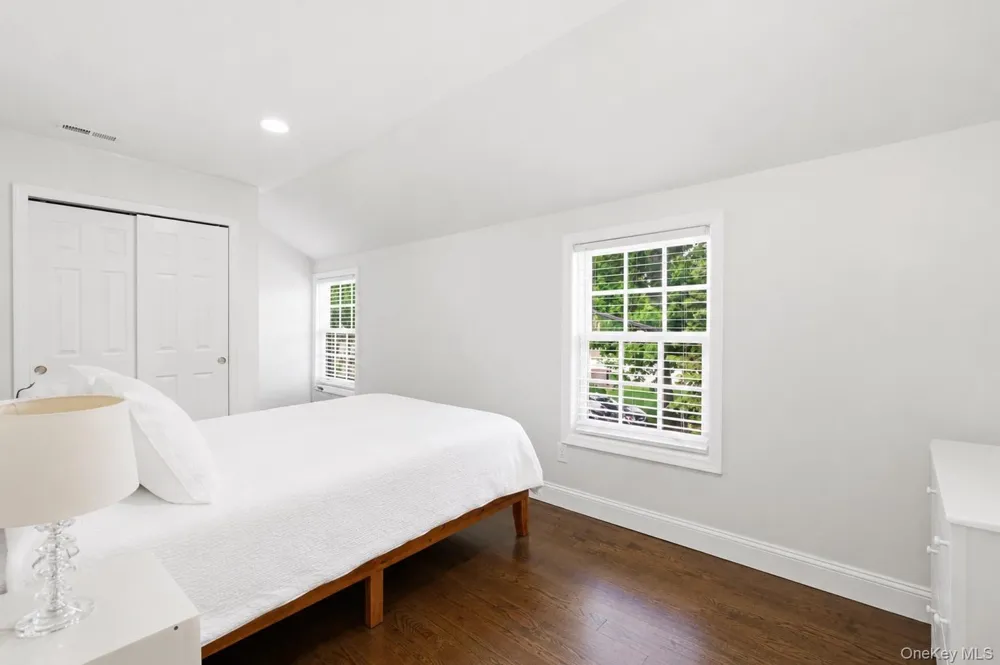 2 Taft Avenue Islip, NY 11751