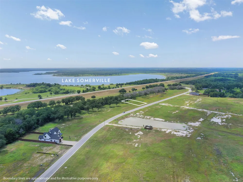 15 Lake Day Drive Somerville, TX 77879