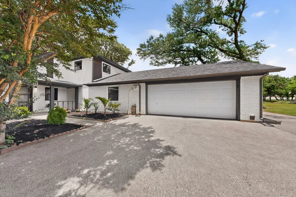150 S Woodland Trail Double Oak, TX 75077