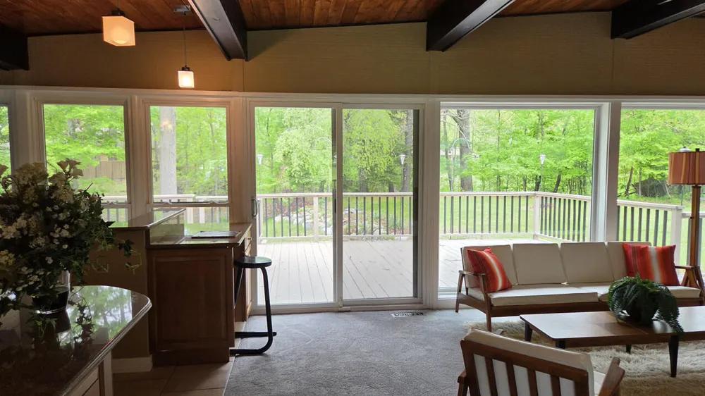 32619 Greenland Court Livonia, MI 48154