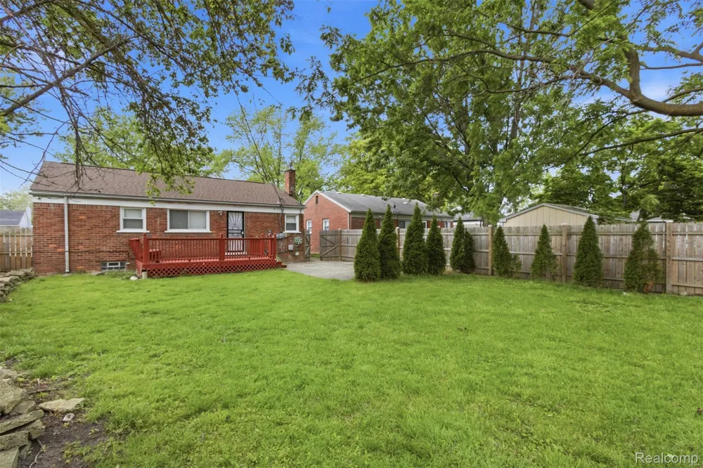 397 Longfellow Street Inkster City, MI 48141