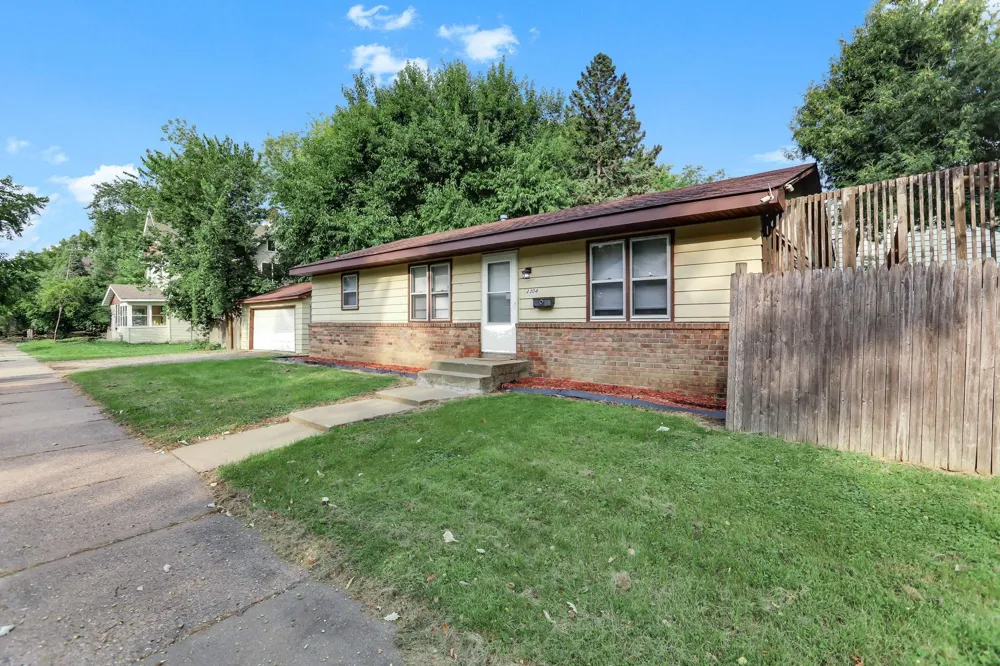 2304 Sheridan Avenue Minneapolis, MN 55411