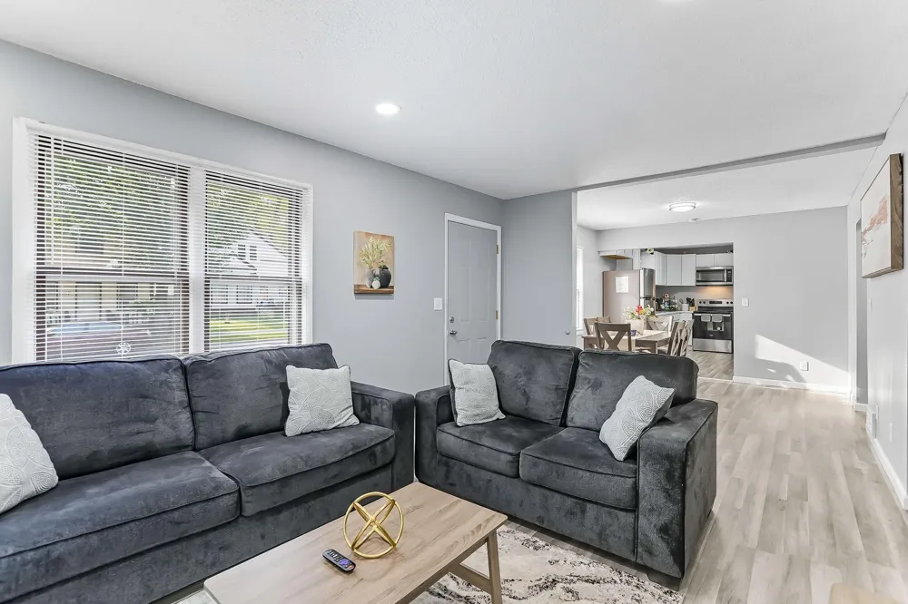 2304 Sheridan Avenue Minneapolis, MN 55411