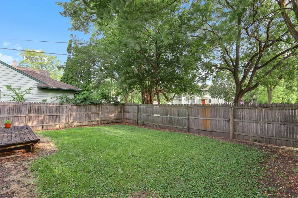 2304 Sheridan Avenue Minneapolis, MN 55411