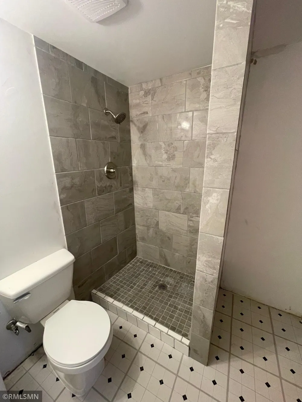 2304 Sheridan Avenue Minneapolis, MN 55411