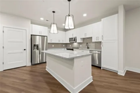 2648 Sandy Plains Road #422