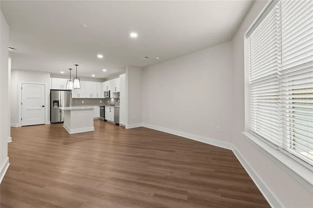 2648 Sandy Plains Road #422 Marietta, GA 30066