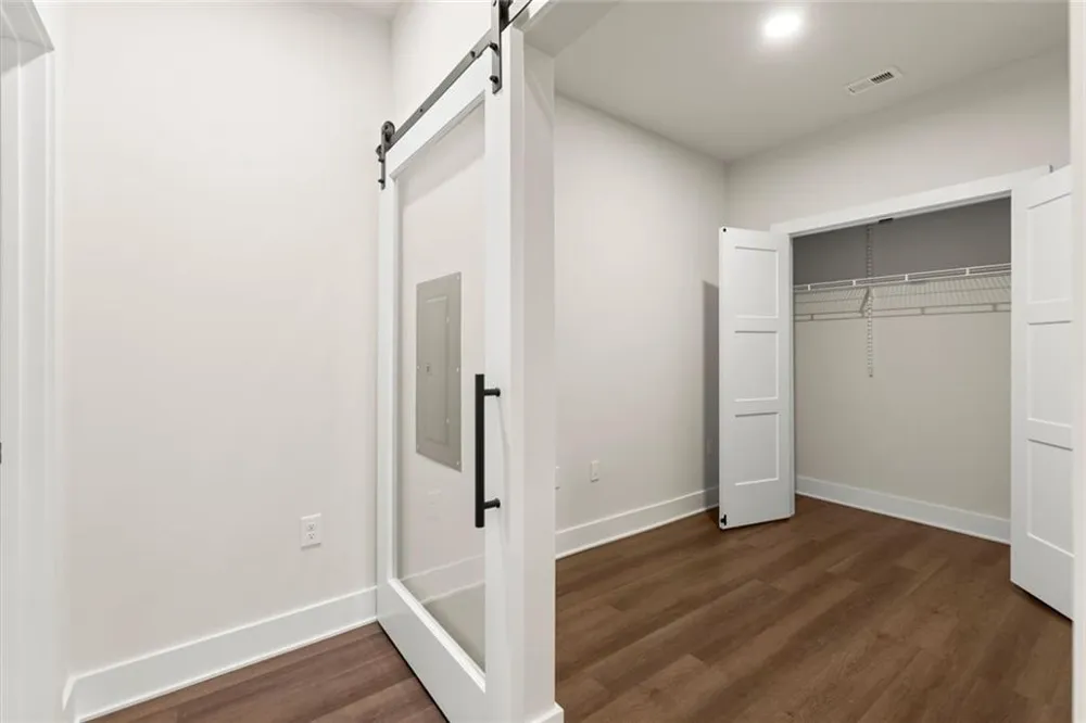 2648 Sandy Plains Road #422 Marietta, GA 30066