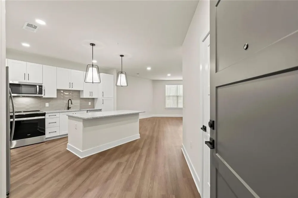 2648 Sandy Plains Road #422 Marietta, GA 30066