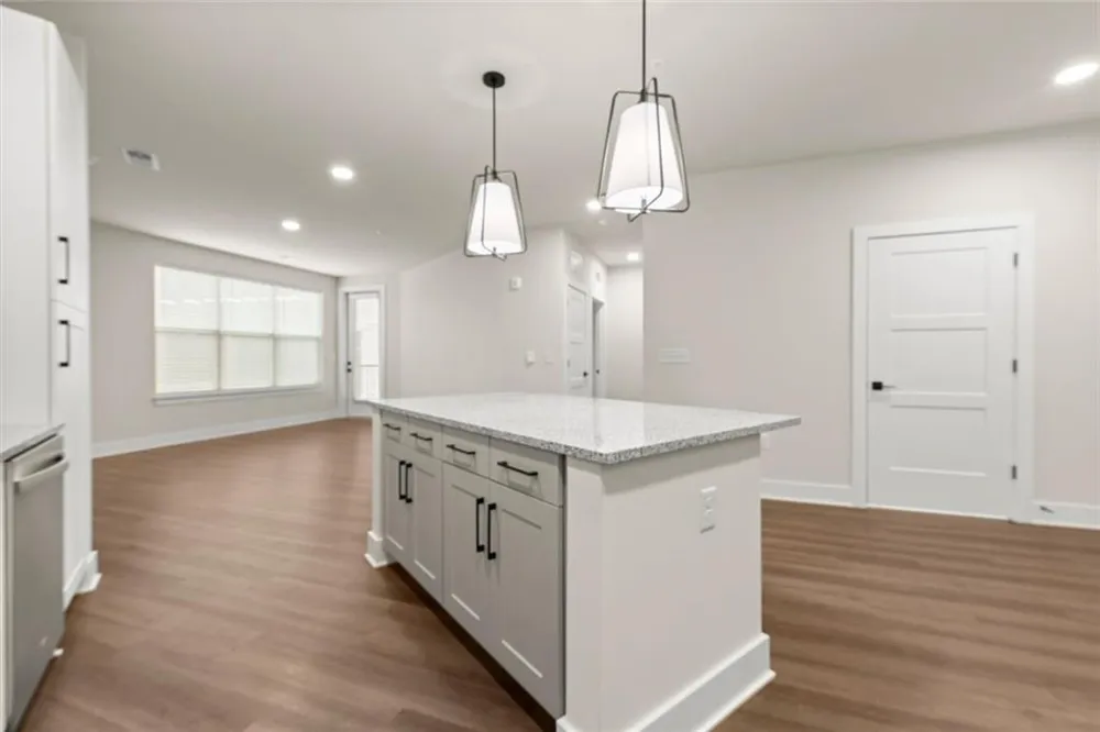 2648 Sandy Plains Road #422 Marietta, GA 30066