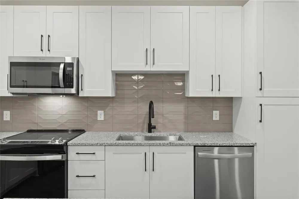 2648 Sandy Plains Road #422 Marietta, GA 30066