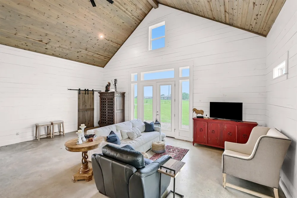 5235 Fm 1752 S Whitewright, TX 75491