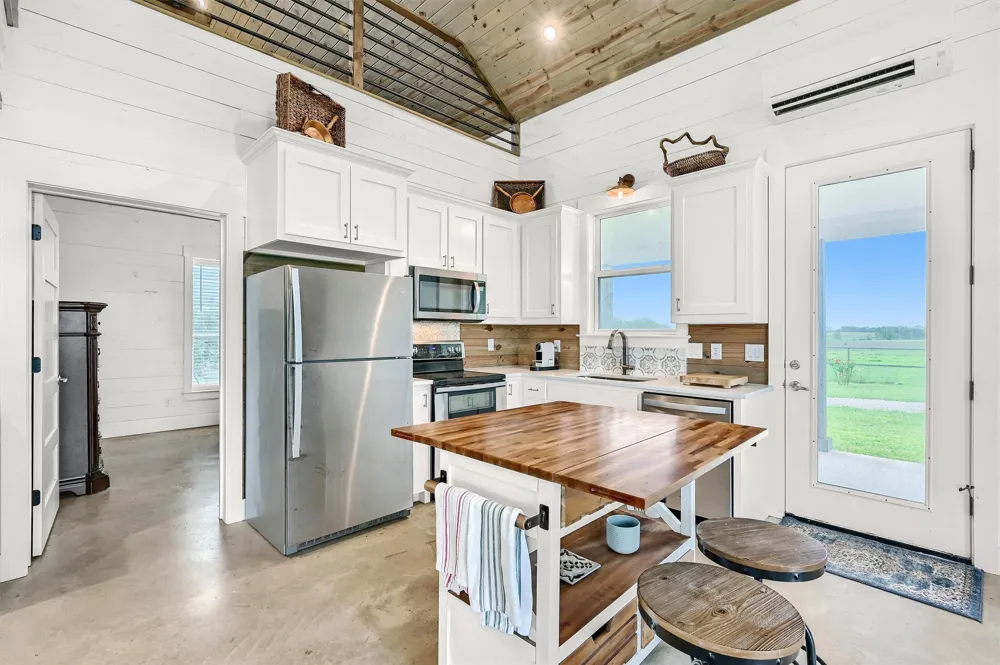 5235 Fm 1752 S Whitewright, TX 75491
