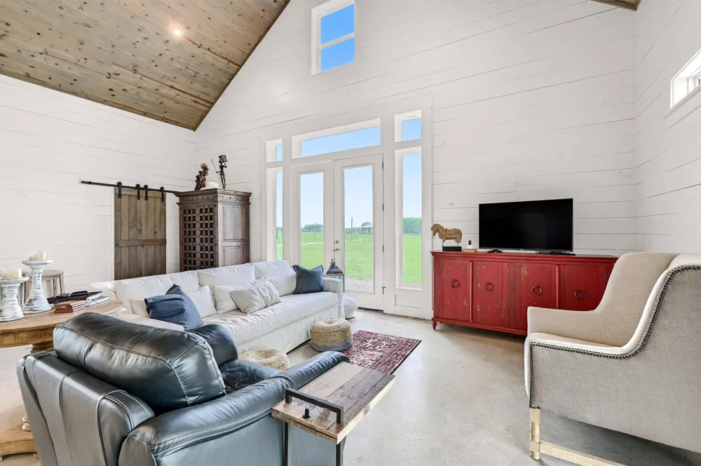5235 Fm 1752 S Whitewright, TX 75491