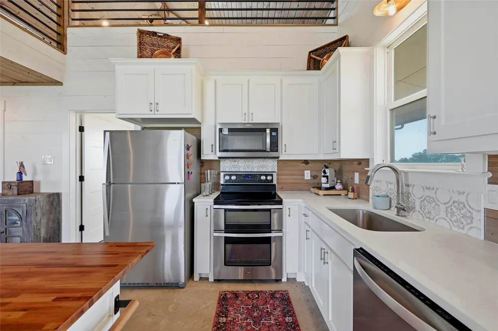5235 Fm 1752 S Whitewright, TX 75491