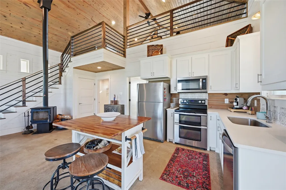 5235 Fm 1752 S Whitewright, TX 75491