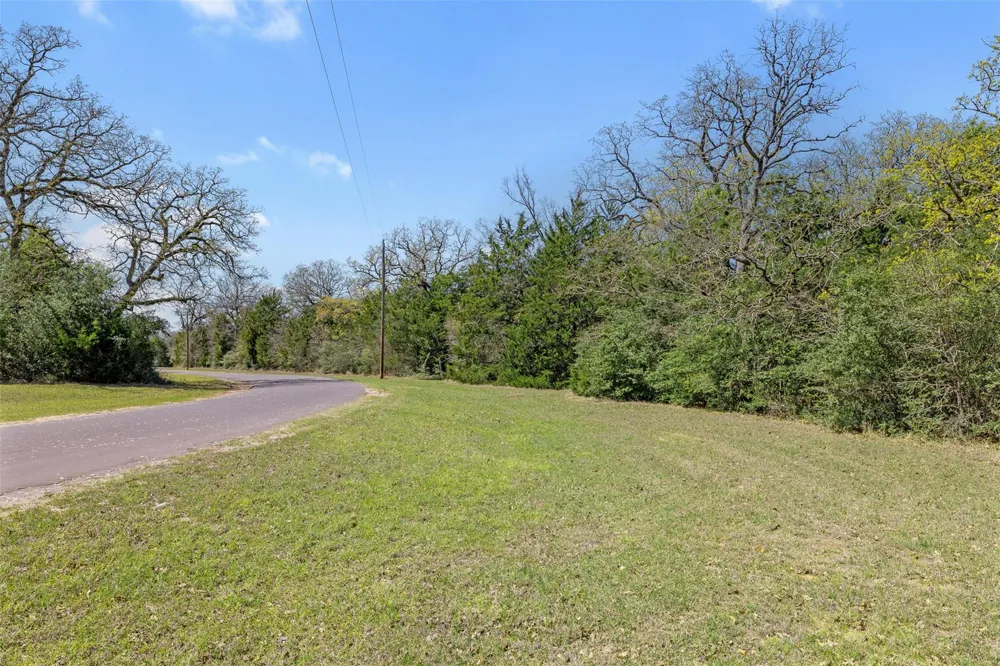 1 County Road 377 Marquez, TX 77865