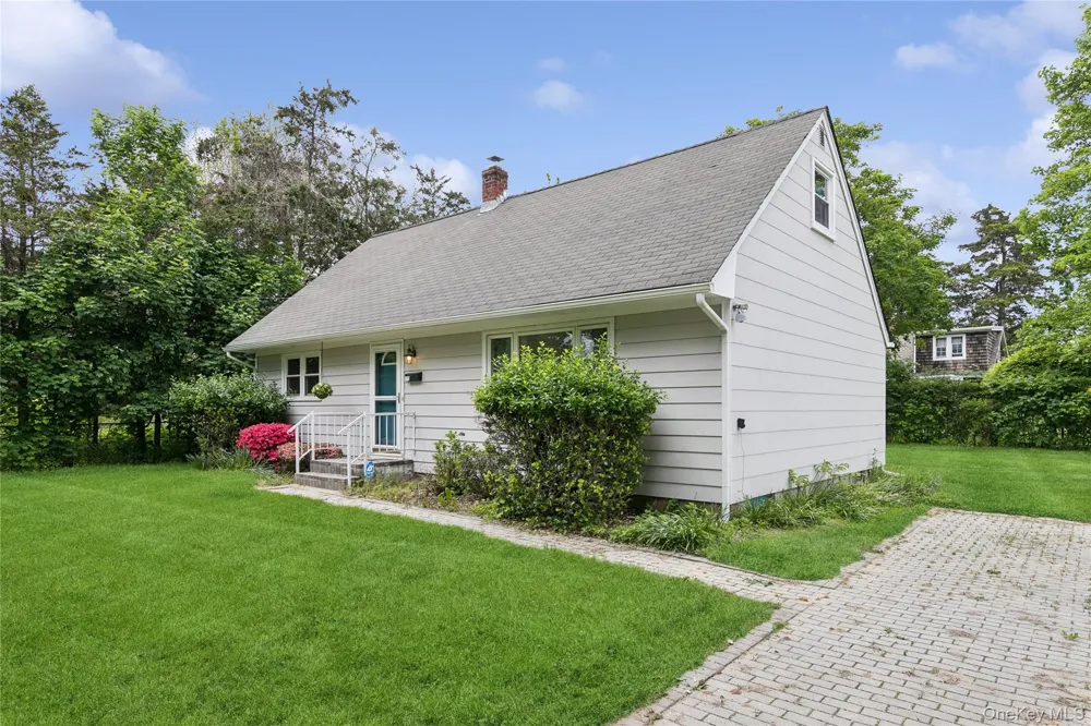 111 Miller Road Southampton, NY 11968