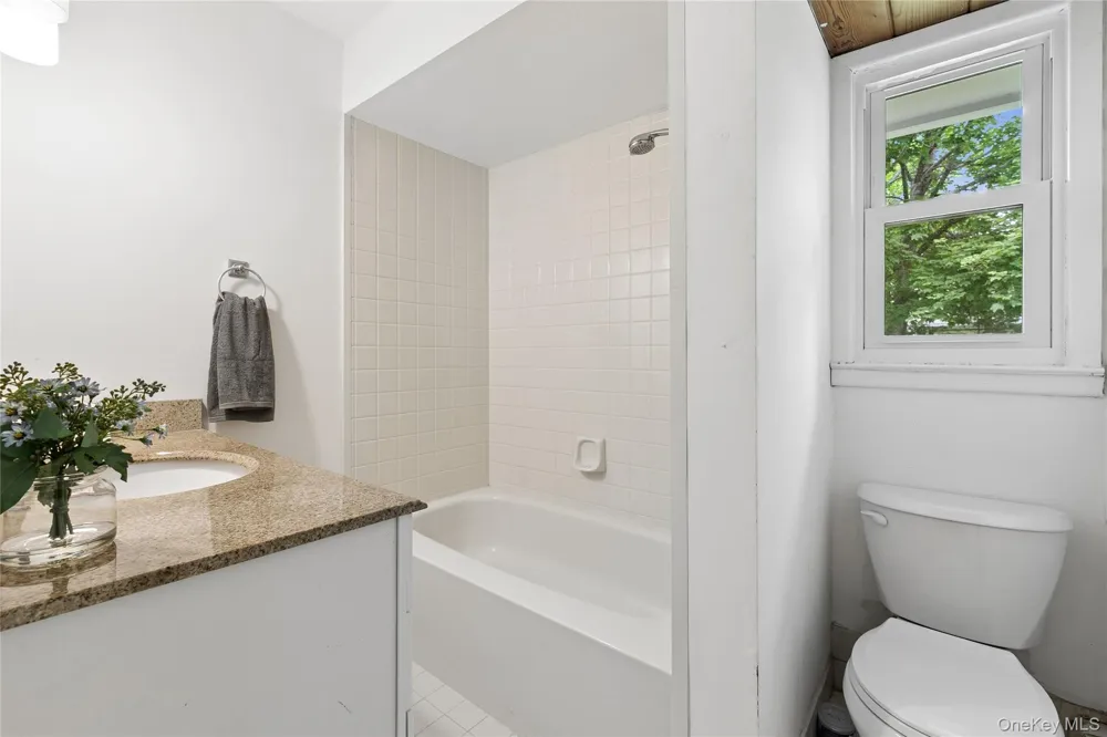 111 Miller Road Southampton, NY 11968