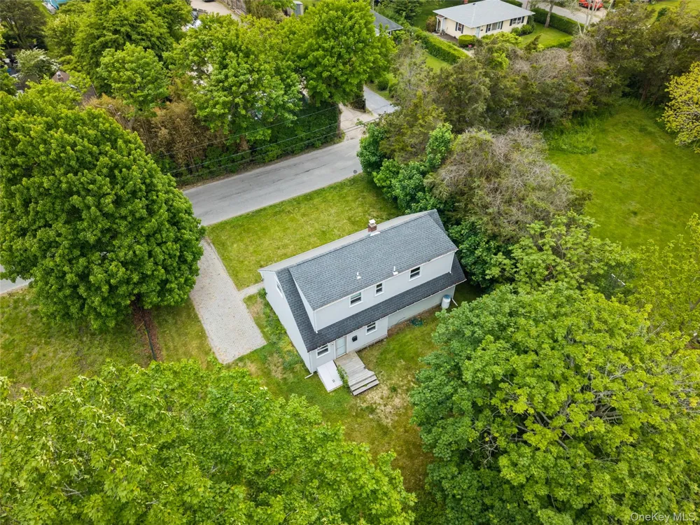 111 Miller Road Southampton, NY 11968