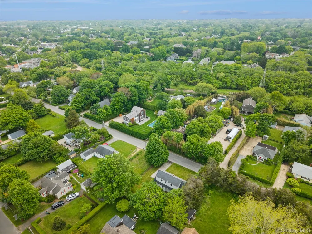 111 Miller Road Southampton, NY 11968