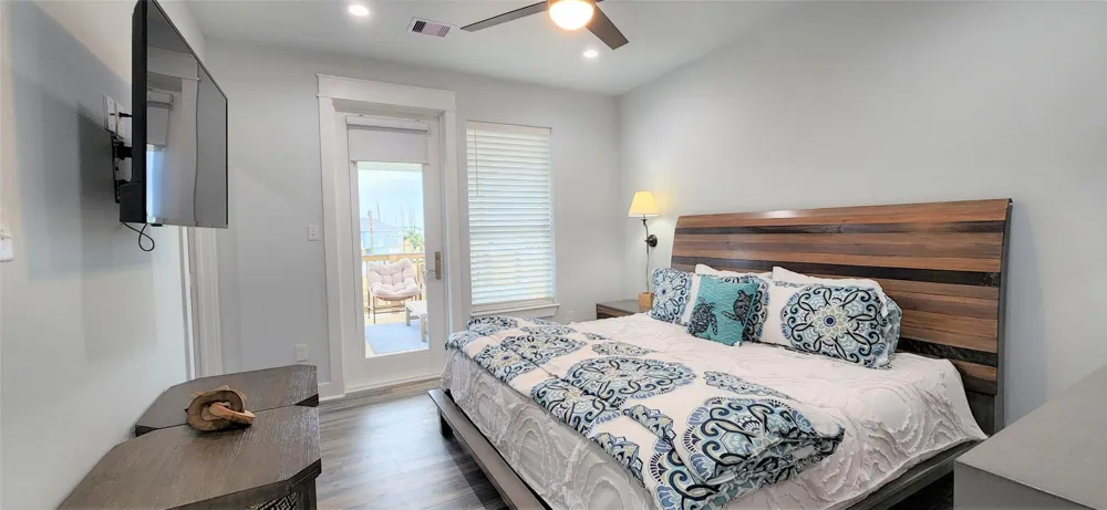 25010 San Simeon Ct Galveston, TX 77554