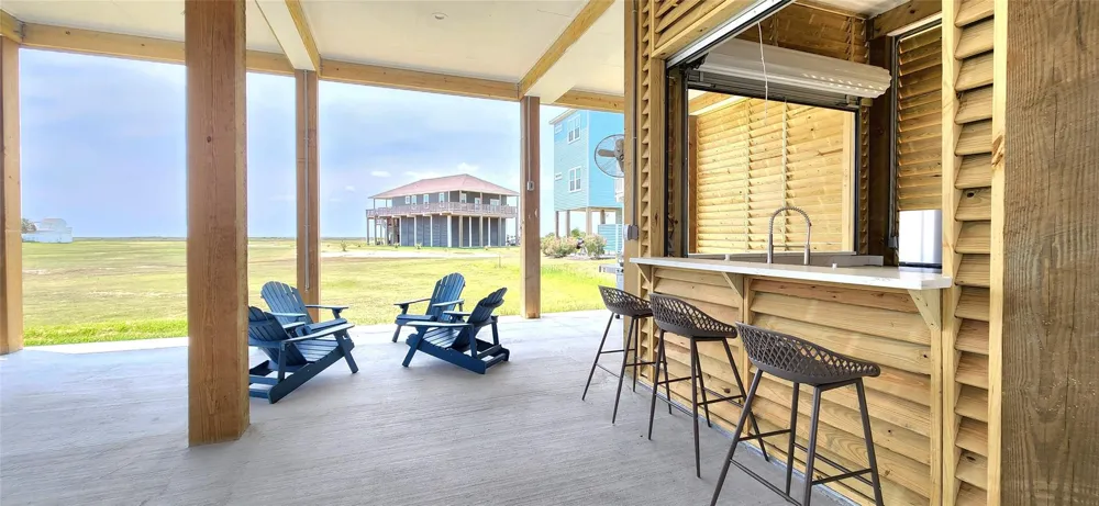 25010 San Simeon Ct Galveston, TX 77554