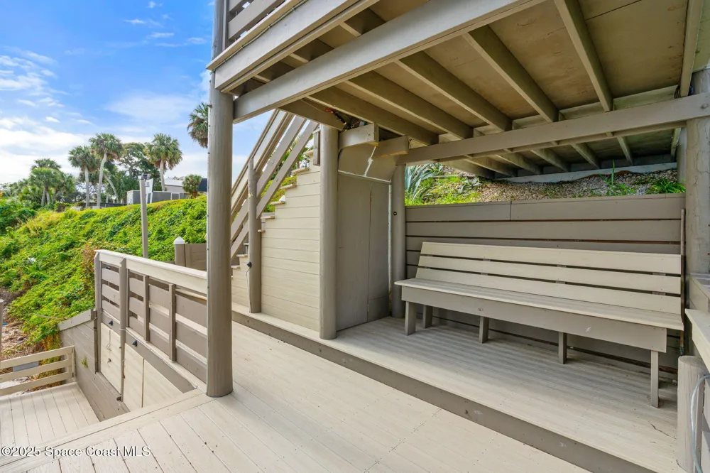 18071809 Riverview Drive Melbourne, FL 32901