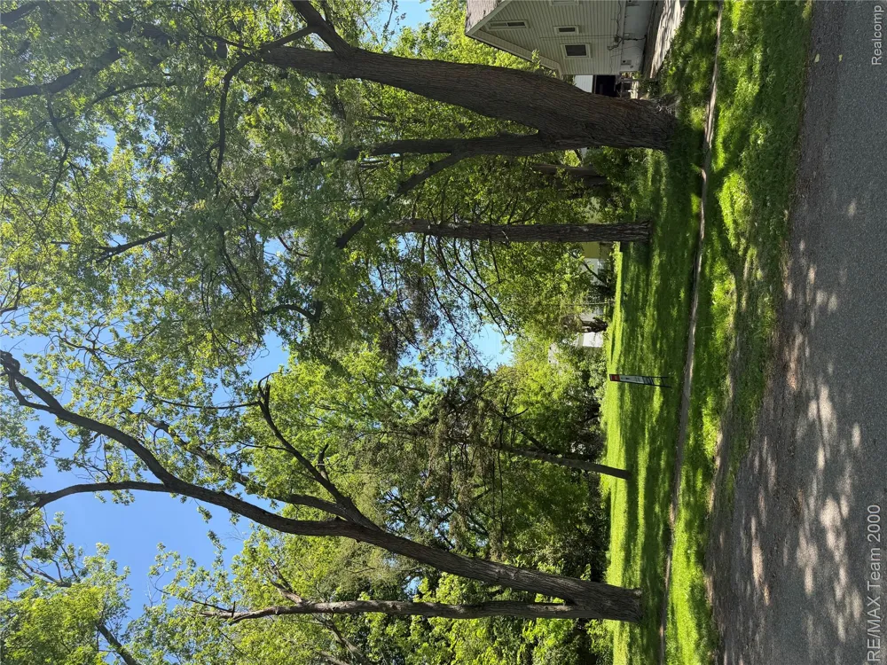 15529 Pomona Drive Redford Charter Township, MI 48239