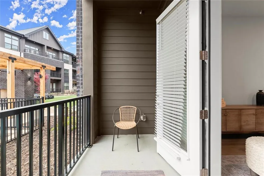2648 Sandy Plains Road #142 Marietta, GA 30066