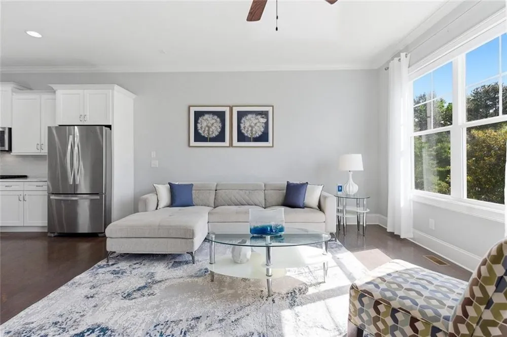 10196 Windalier Way Roswell, GA 30076