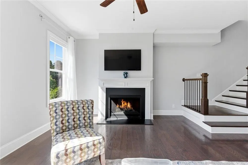 10196 Windalier Way Roswell, GA 30076