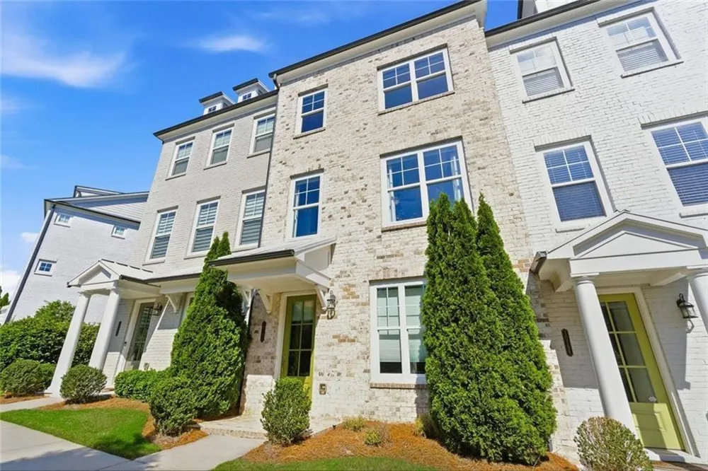 10196 Windalier Way Roswell, GA 30076