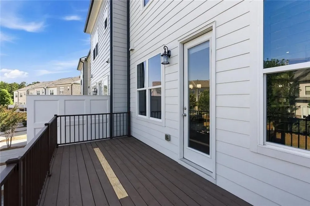 10196 Windalier Way Roswell, GA 30076