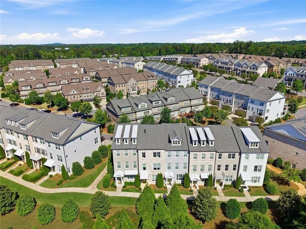 10196 Windalier Way Roswell, GA 30076