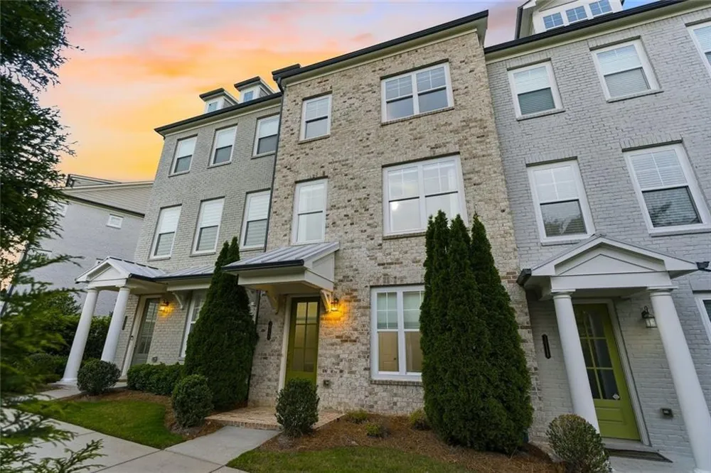 10196 Windalier Way Roswell, GA 30076