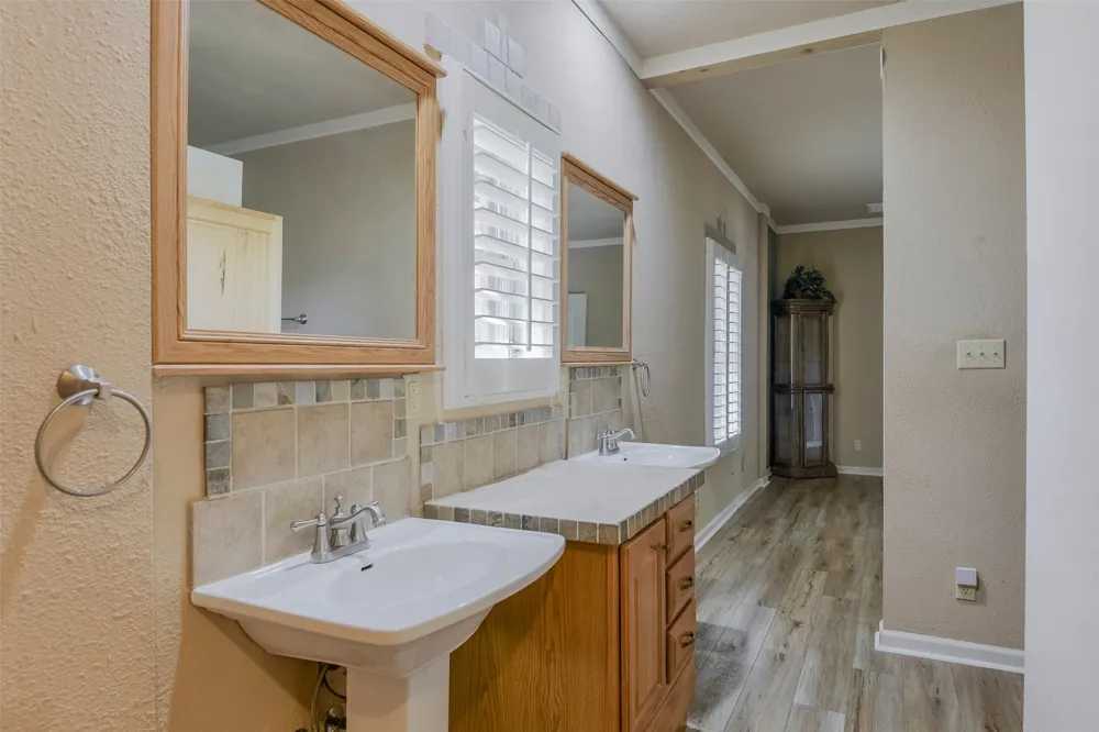 3625 Carla Court Granbury, TX 76049