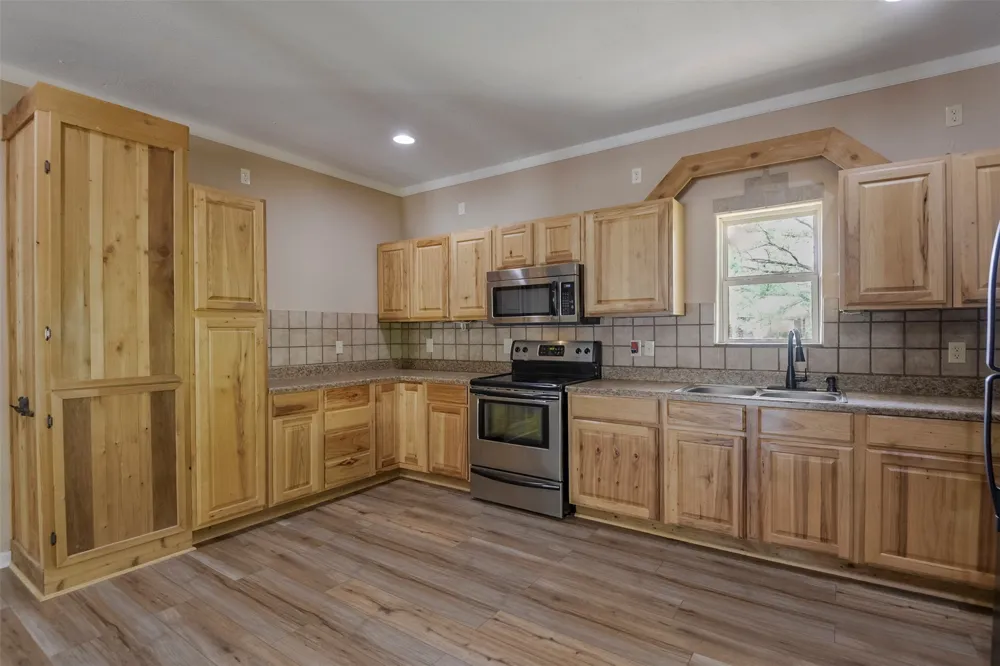 3625 Carla Court Granbury, TX 76049