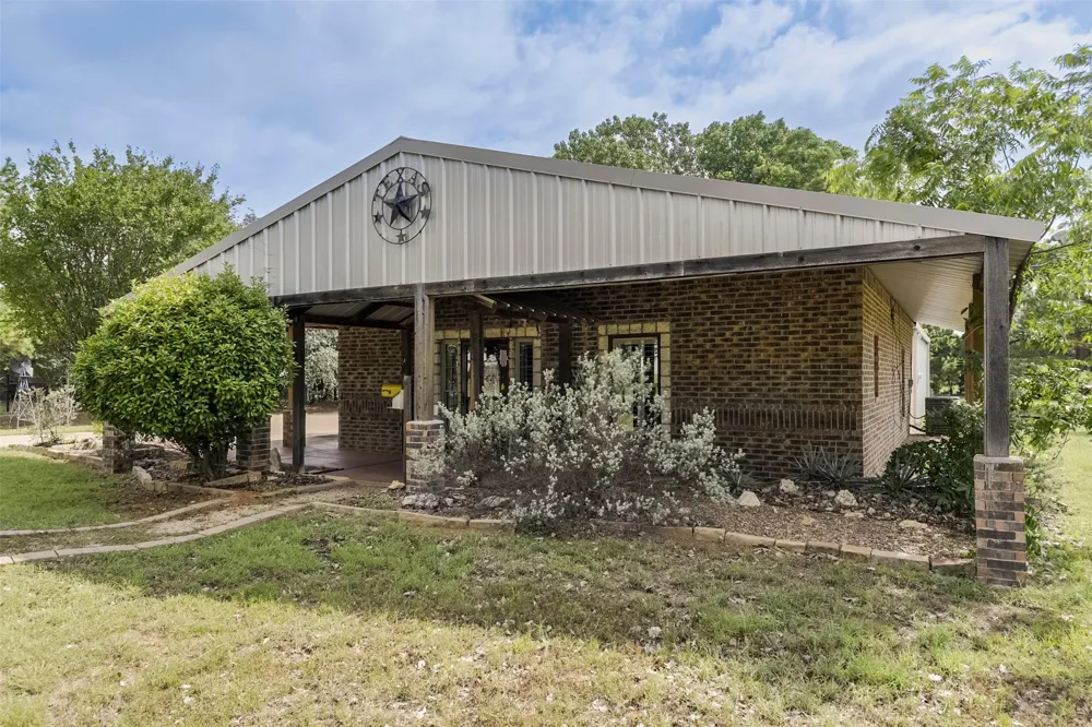 3625 Carla Court Granbury, TX 76049