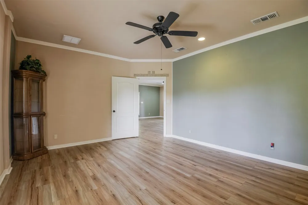 3625 Carla Court Granbury, TX 76049