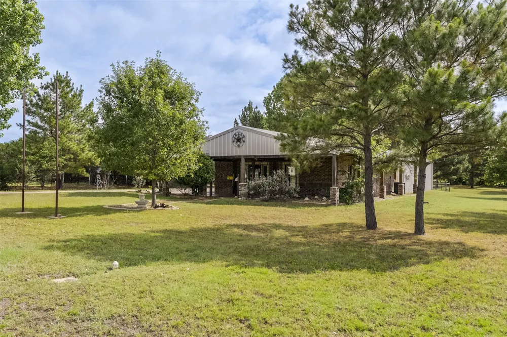 3625 Carla Court Granbury, TX 76049