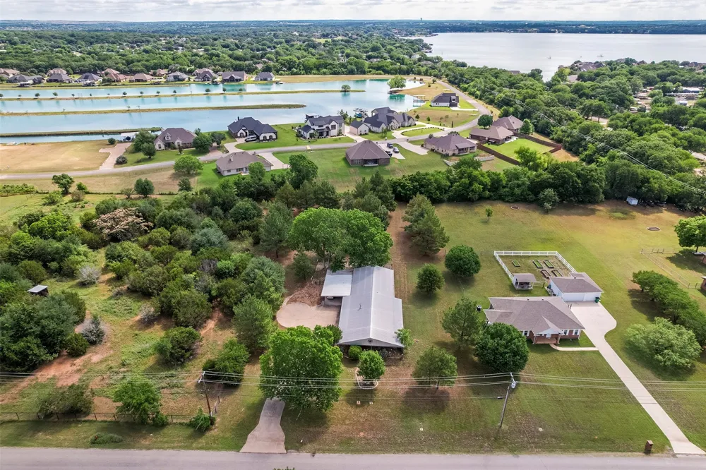 3625 Carla Court Granbury, TX 76049